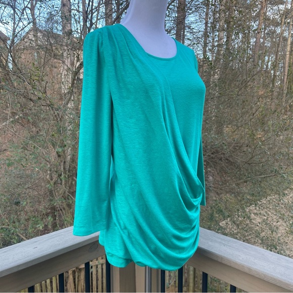 Lafayette 148 NY front draped freshwater linen 3/4 sleeve top size M - Picture 7 of 9